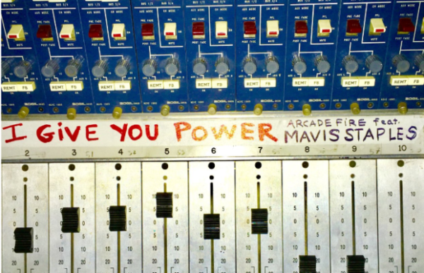 Arcade Fire publie "I Give You Power", nouveau titre anti-Trump...